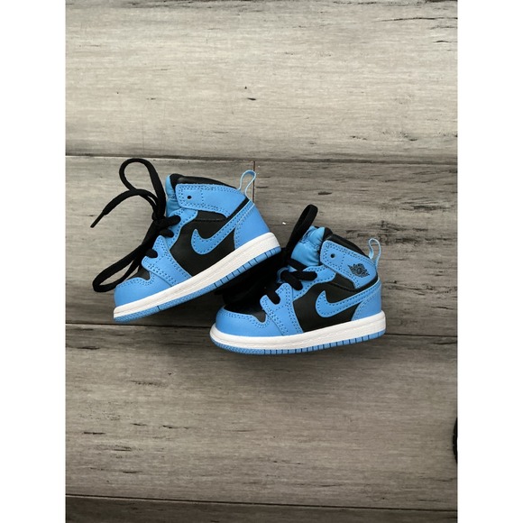 Jordan Other - Jordan 1 Retro High OG University Blue Black Toddler Sneakers 4C DQ8425-401